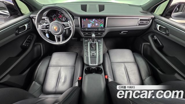 Porsche Macan 2019 — photo 7