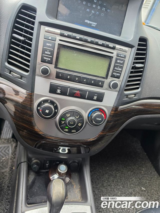 Hyundai Santafe 2010 — photo 9