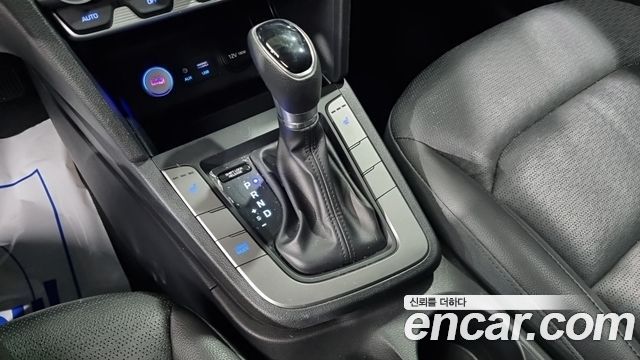 Hyundai AVANTE 2019 — photo 9