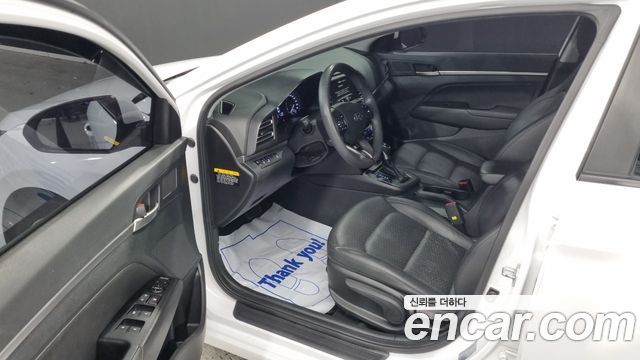 Hyundai AVANTE 2019 — photo 10
