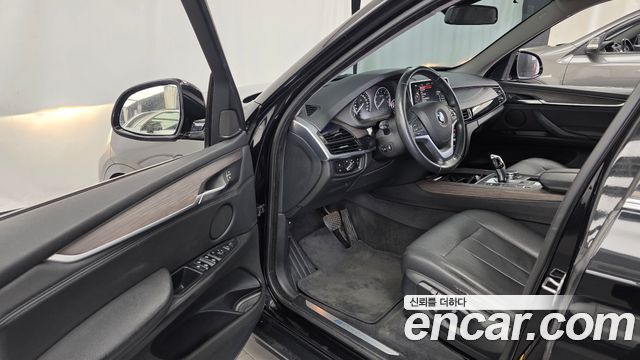 BMW X5 2016 — photo 10