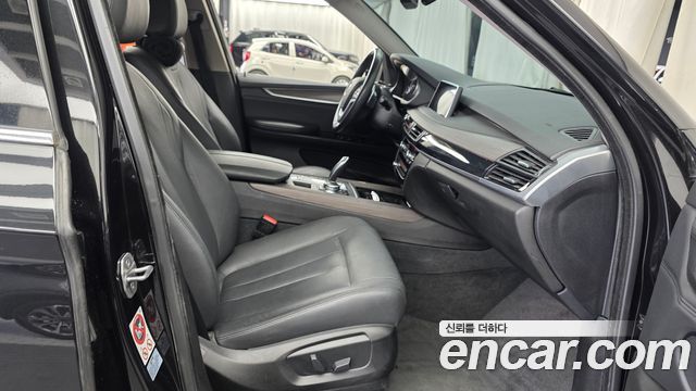 BMW X5 2016 — photo 11