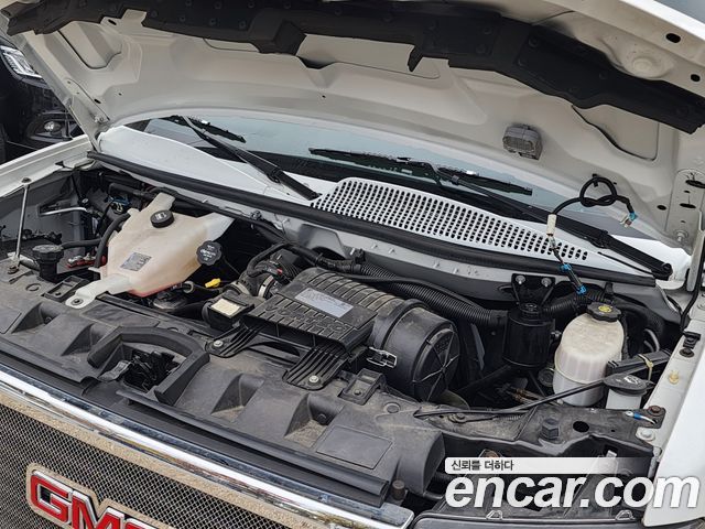 GMC Savana 2020 — photo 6