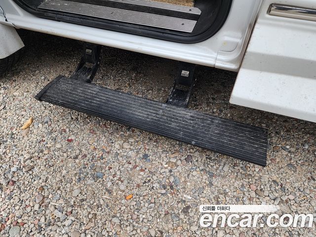GMC Savana 2020 — photo 12
