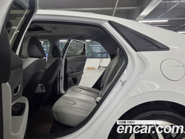 Hyundai AVANTE 2023 — photo 16