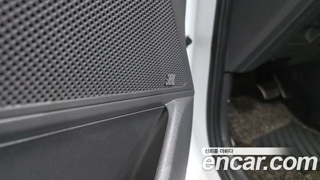 Hyundai Ioniq 2020 — photo 23