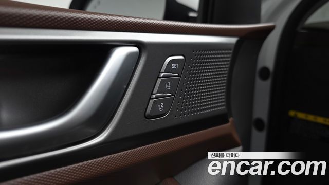 Hyundai Ioniq 2020 — photo 25