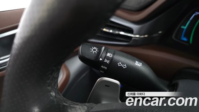 Hyundai Ioniq 2020 — photo 35