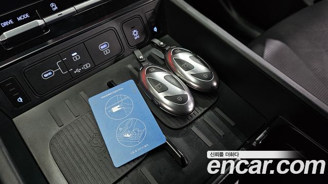 Hyundai Santafe 2024 — photo 31