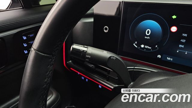 Hyundai Santafe 2024 — photo 32