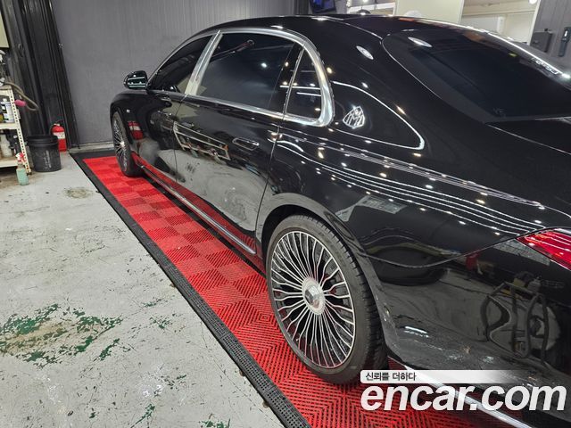 Mercedes-Benz S-Class 2023 — photo 1