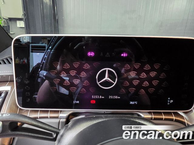 Mercedes-Benz S-Class 2023 — photo 3