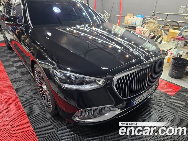 Mercedes-Benz S-Class 2023 — photo 16