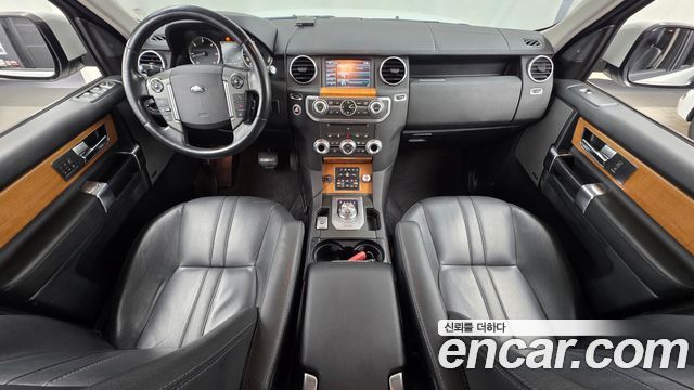 Land Rover Discovery 2014 — photo 7