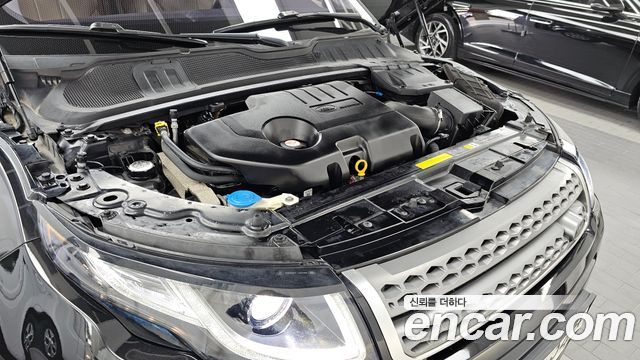 Land Rover Range Rover Evoque 2018 — photo 6