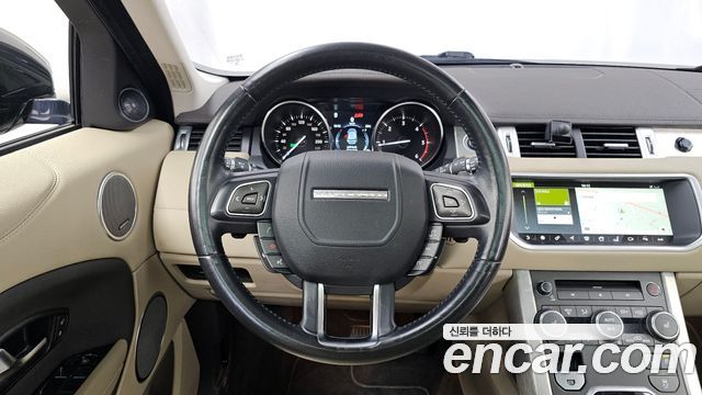 Land Rover Range Rover Evoque 2018 — photo 19