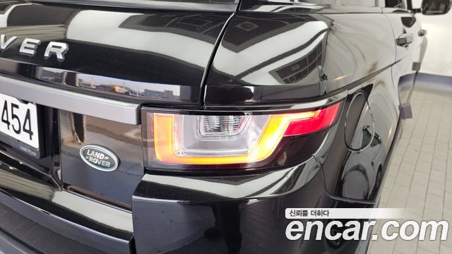 Land Rover Range Rover Evoque 2018 — photo 9
