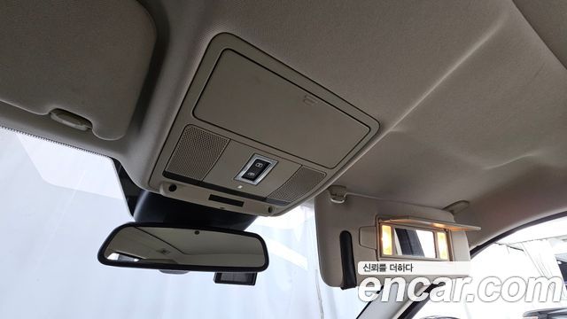 Land Rover Range Rover Evoque 2018 — photo 28