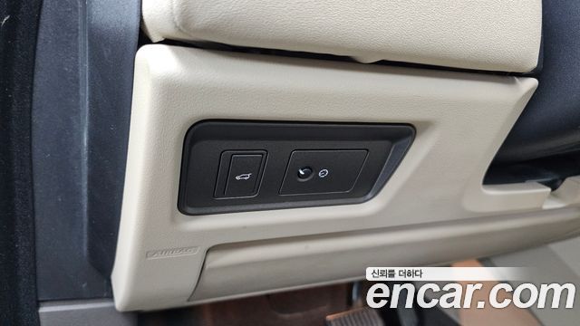 Land Rover Range Rover Evoque 2018 — photo 29