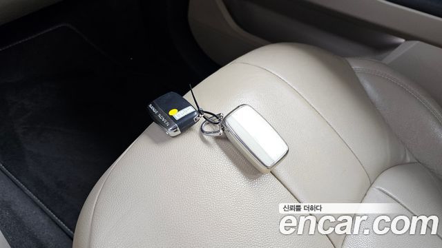 Land Rover Range Rover Evoque 2018 — photo 32
