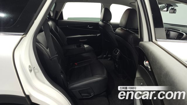 Kia Sorento 2019 — photo 17