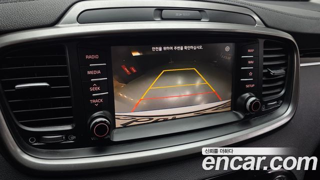 Kia Sorento 2019 — photo 21