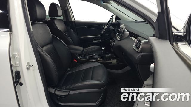 Kia Sorento 2019 — photo 16