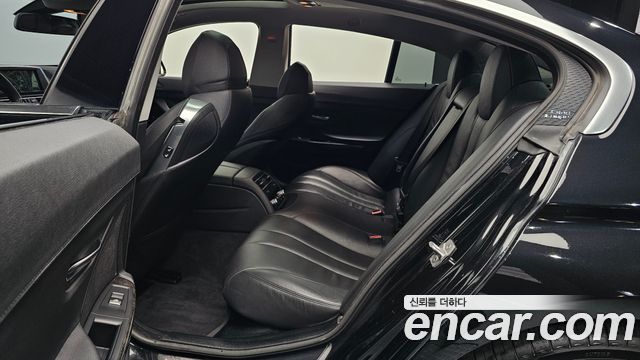 BMW 6-Series 2014 — photo 18