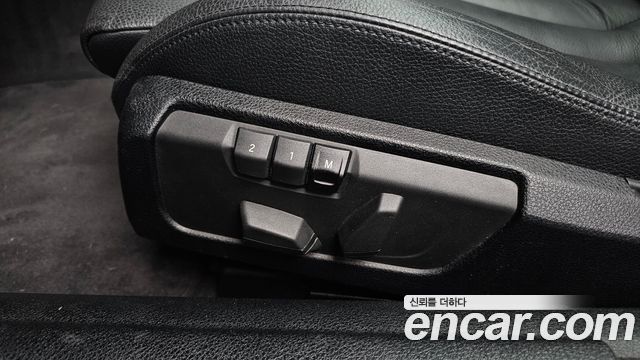 BMW 6-Series 2014 — photo 29