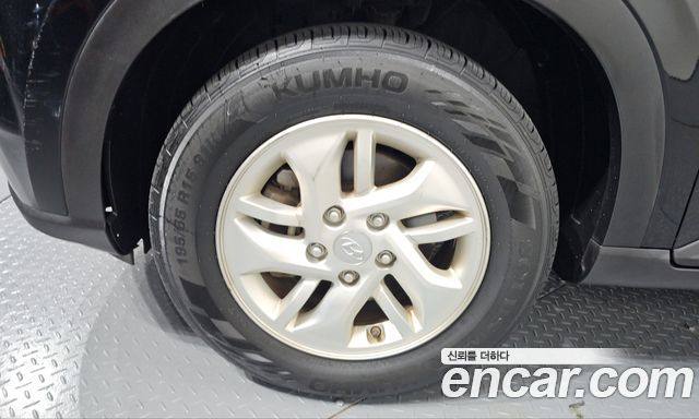 Hyundai Venue 2023 — photo 5