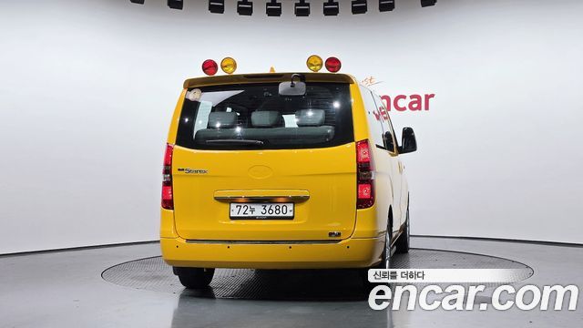 Hyundai Starex 2020 — photo 4