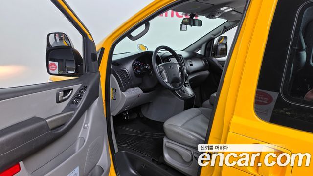 Hyundai Starex 2020 — photo 10