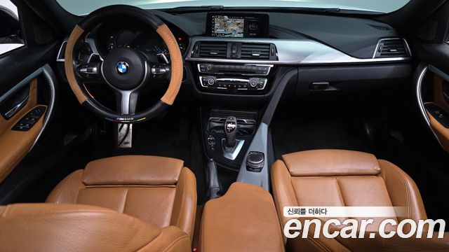 BMW 3-Series 2018 — photo 10