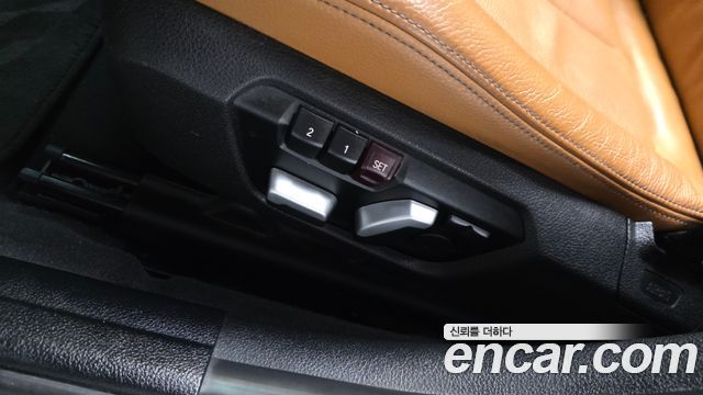 BMW 3-Series 2018 — photo 34