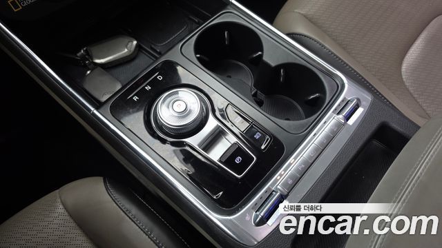 Kia Canival 2025 — photo 12