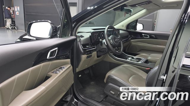Kia Canival 2025 — photo 13