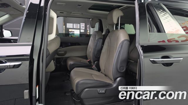 Kia Canival 2025 — photo 17