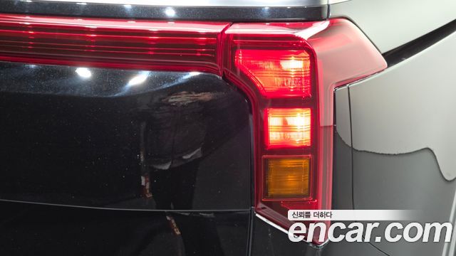 Kia Canival 2025 — photo 9