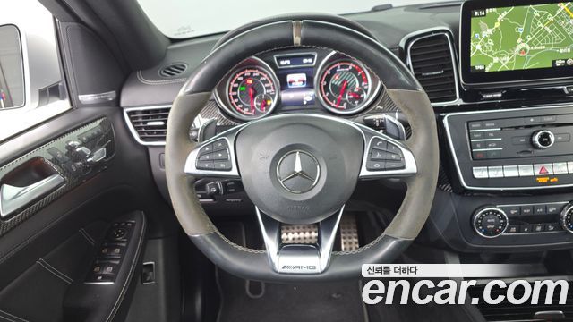 Mercedes-Benz GLE-Class 2017 — photo 13