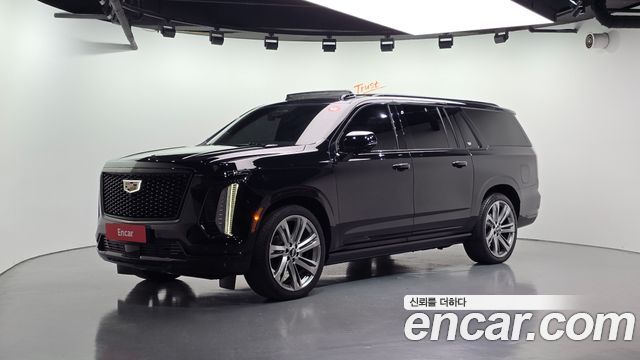 Cadillac Escalade 2025 — photo 1
