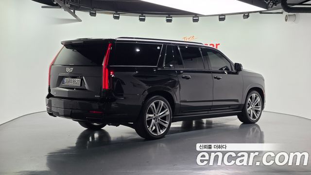 Cadillac Escalade 2025 — photo 2