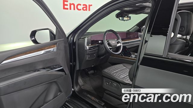 Cadillac Escalade 2025 — photo 10