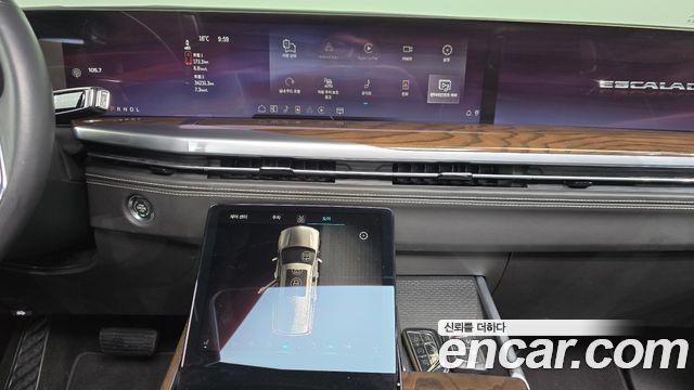 Cadillac Escalade 2025 — photo 17