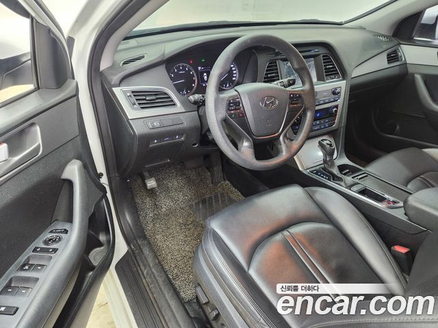 Hyundai Sonata 2016 — photo 9