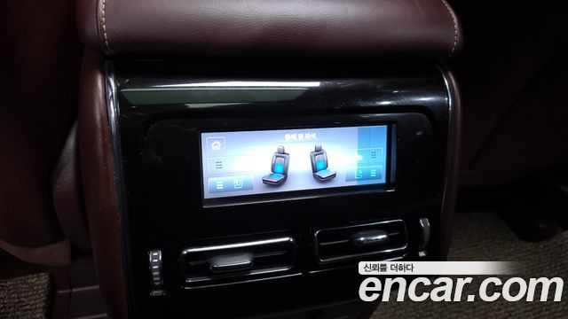 Lincoln Aviator 2022 — photo 18