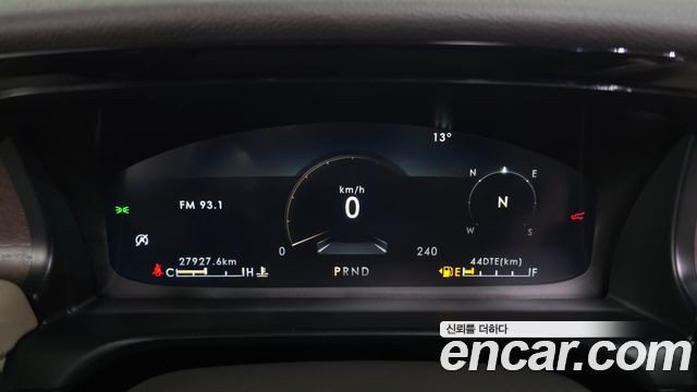 Lincoln Aviator 2023 — photo 11