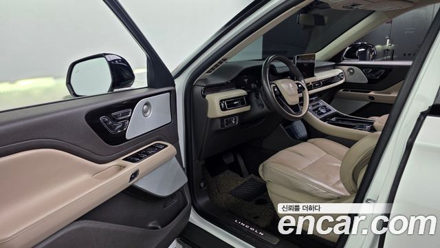 Lincoln Aviator 2023 — photo 13