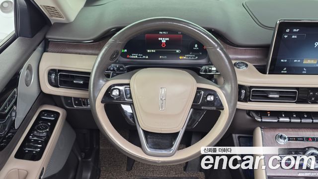 Lincoln Aviator 2023 — photo 19