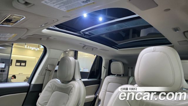 Lincoln Aviator 2023 — photo 24