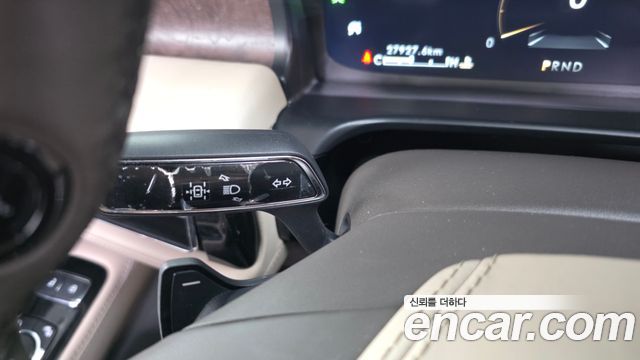 Lincoln Aviator 2023 — photo 35